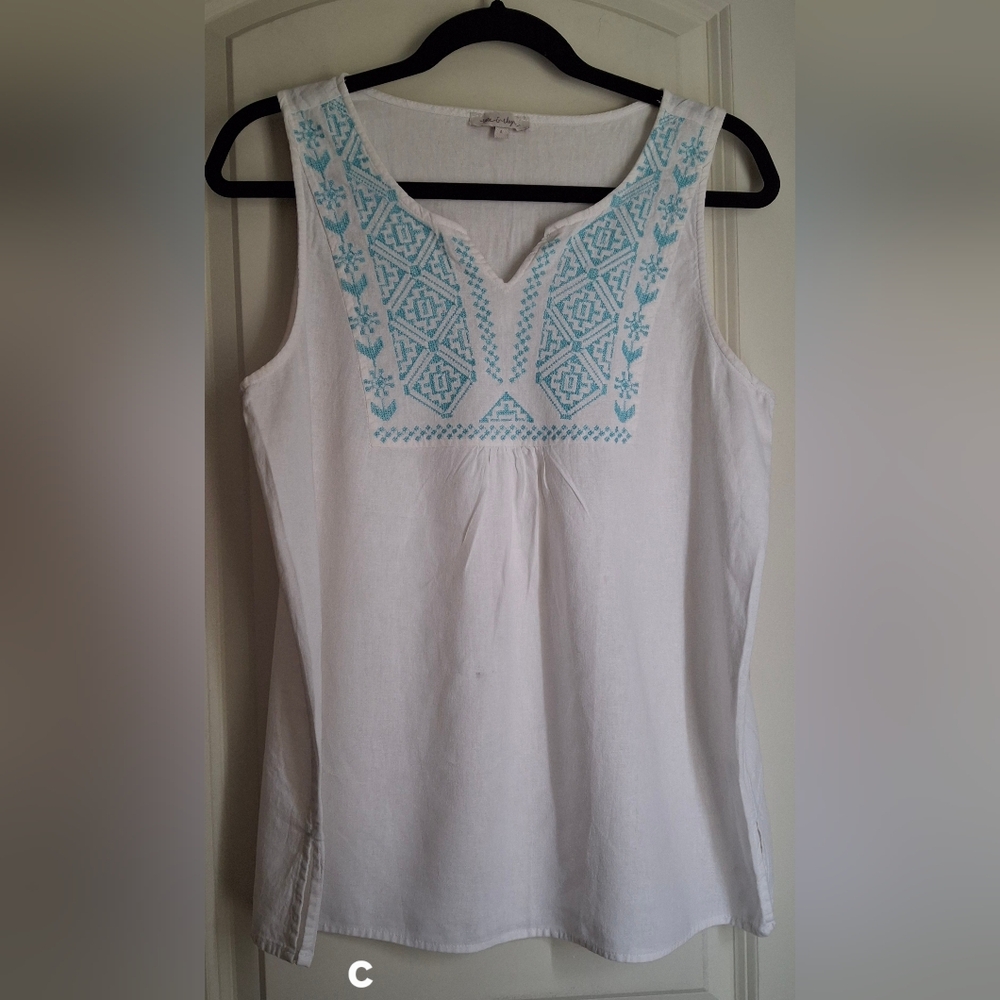 Rose & Rhyme Embroidered White and Blue Women's Linen Rayob Top Lighweight Trave